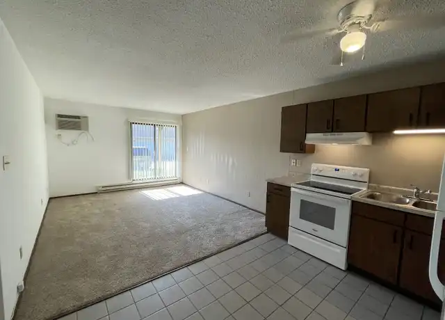 Property at 2525 32nd St S Unit 2, La Crosse, WI, 54601, 1 bed, 1 bath, [object Object]
