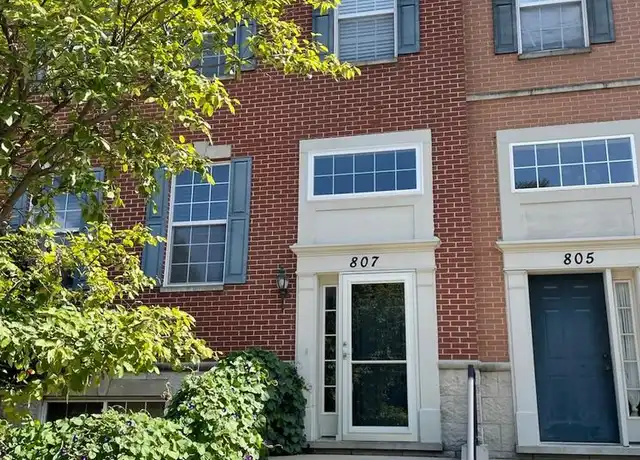 Property at 807 Station Blvd, Aurora, IL, 60504, 3 beds, 2.5 baths, [object Object]