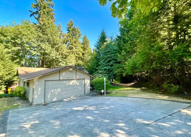 Property at 12819 NE 5th Pl, Bellevue, WA, 98005, 5 beds, 3 baths, [object Object]