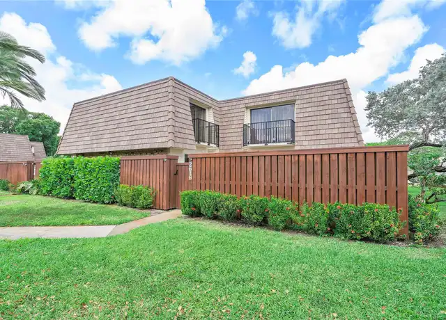 Property at 2616 SW 15th St, Deerfield Beach, FL, 33442, 2 beds, 2.5 baths, [object Object]