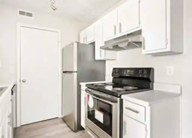 Property at The Reserve at Parkwick - 4711 Bay Run Dr, Columbus, OH, 43228, 1-2 bed, 1 bath, [object Object]