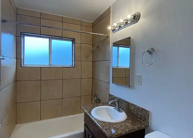 Photo of 6151 Linden Ave, Long Beach, CA 90805