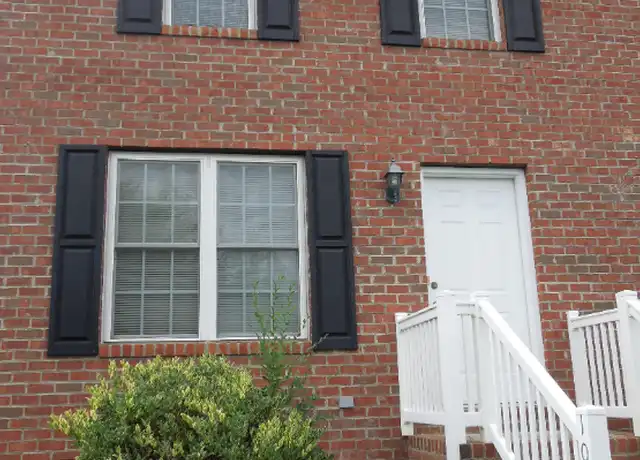 Property at 108 Pleasant Hill Rd Unit A, Harrisonburg, VA, 22801, 2 beds, 1.5 baths, [object Object]