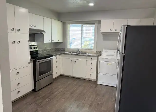 Property at 515 E Carlisle Ave Unit 1, Spokane, WA, 99207, 2 beds, 1 bath, [object Object]