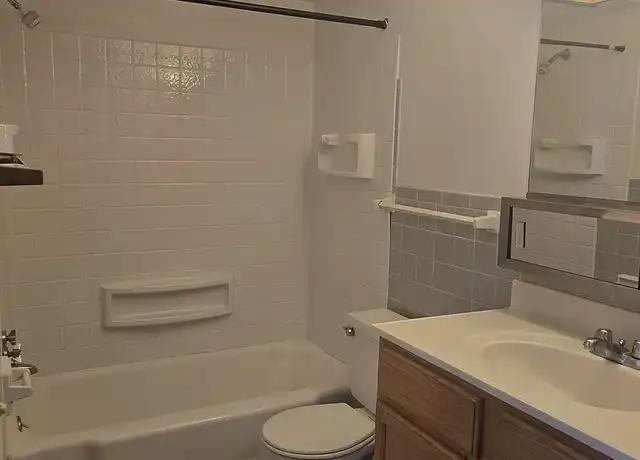 Property at Anderson Plaza Apartments - 1818 Garfield St NE, Minneapolis, MN, 55418, 2 beds, 1 bath, [object Object]