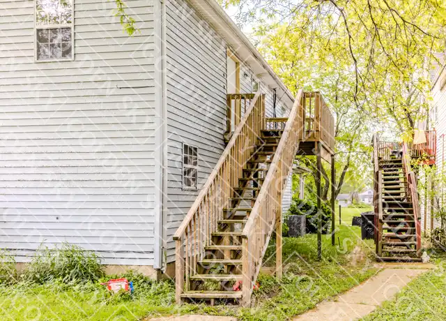 Property at 1430 W 14th St Unit 2UNIT 2, Muncie, IN, 47302, 3 beds, 1 bath, [object Object]