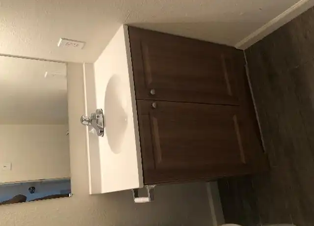 Property at 1324 E Taylor St, Phoenix, AZ, 85006, 1 bed, 1 bath, [object Object]