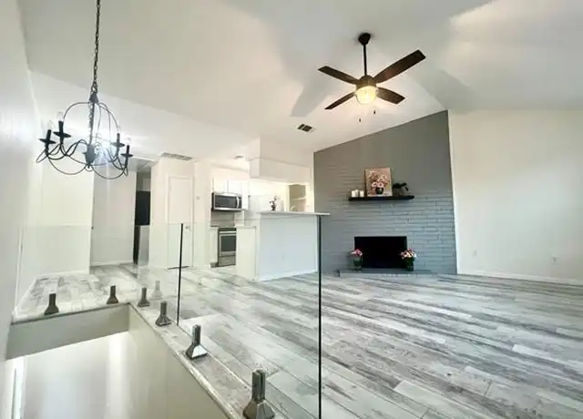 Property at 2400 Jupiter Rd Unit E2, Plano, TX, 75074, 2 beds, 1 bath, [object Object]