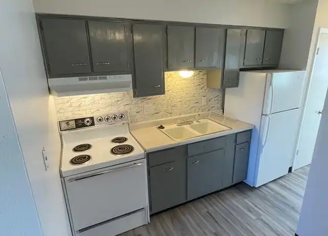 Property at 1931 Henderson Ave Unit 11, Colorado Springs, CO, 80904, 1 bed, 1 bath, [object Object]