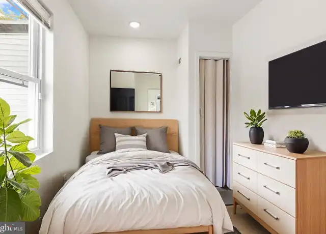 Property at 2550 Kensington Ave Unit 3, Philadelphia, PA, 19125, 1 bed, 1 bath, [object Object]