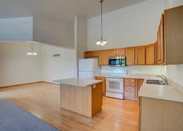 Property at 24 Redtail Bnd, Coralville, IA, 52241, 3 beds, 2 baths, [object Object]