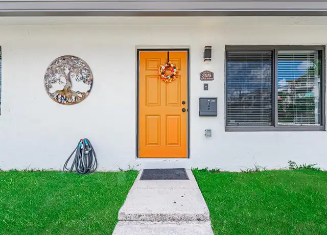 Property at 2015 Wilkins Ave, West Palm Beach, FL, 33401, 2 beds, 1 bath, [object Object]