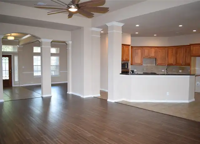 Property at 7233 Via Dono Dr, Austin, TX, 78749, 3 beds, 2 baths, [object Object]
