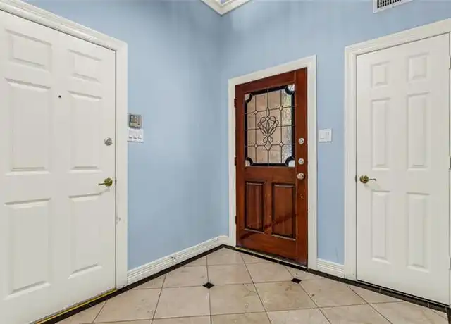 Property at 2627 Colby St, Dallas, TX, 75204, 2 beds, 2 baths, [object Object]