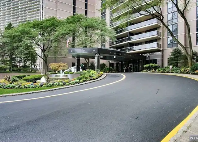 Property at 1512 Palisade Ave Unit 5B, Fort Lee, NJ, 07024, 2 beds, 2.5 baths, [object Object]