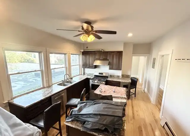 Property at 3 Mount Vernon St Unit 2, Boston, MA, 02125, 4 beds, 1 bath, [object Object]