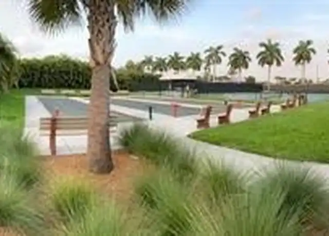 Property at 4751 Harbortown Ln, Fort Myers, FL, 33919, 2 beds, 2.5 baths, [object Object]