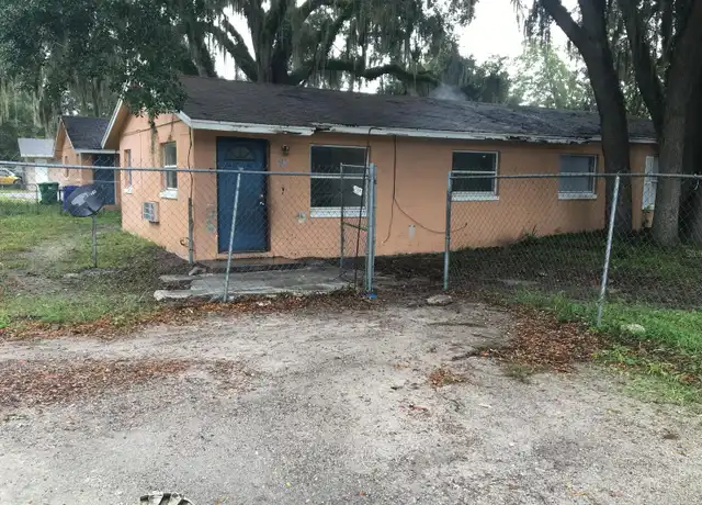 Property at 403 Kilgore St, Wildwood, FL, 34785, 2 beds, 1 bath, [object Object]