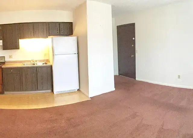 Property at Oak Glen Apartments - 4725 Cleveland Ave NW, Canton, OH, 44709, 2 beds, 1 bath, [object Object]