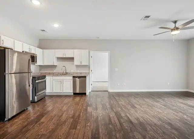 Property at 2239 Charlestown Rd Unit 303, New Albany, IN, 47150, 1 bed, 1 bath, [object Object]