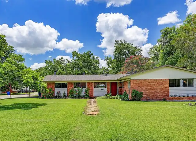 Property at 1803 Jones St, Rosenberg, TX, 77471, 0 beds, 2 baths, [object Object]