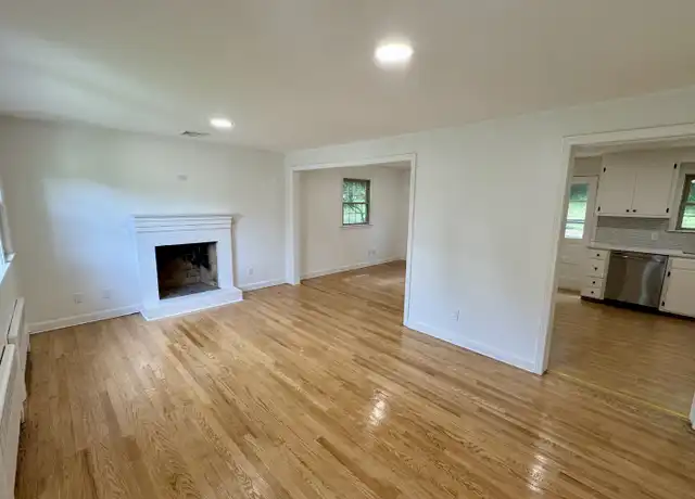 Property at 30 Fairview Dr, Farmington, CT, 06032, 3 beds, 2 baths, [object Object]