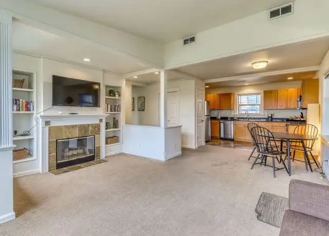 Property at 1609 S Weller St Unit 1609 D, Seattle, WA, 98144, 2 beds, 1 bath, [object Object]