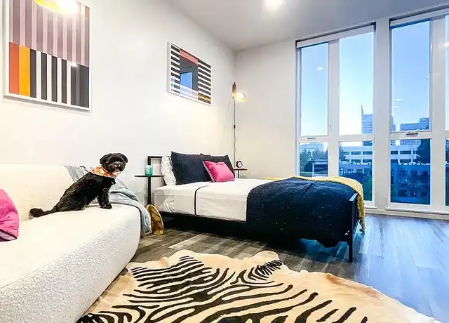 Property at 17 Central - 1026 17th St, Sacramento, CA, 95814, 0-1 beds, 1 bath, [object Object]