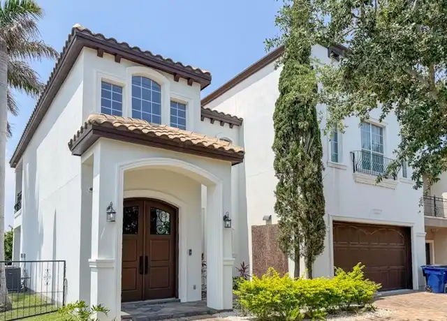Property at 201 Ulex Ave, McAllen, TX, 78504, 4 beds, 2 baths, [object Object]
