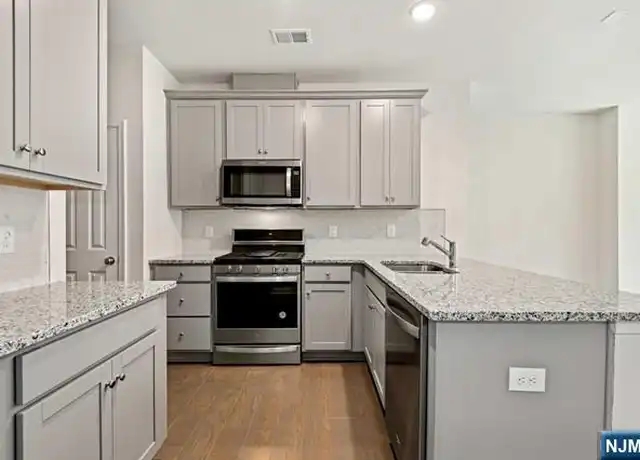 Property at 69 Arnold Dr, Wood-Ridge, NJ, 07075, 2 beds, 2 baths, [object Object]