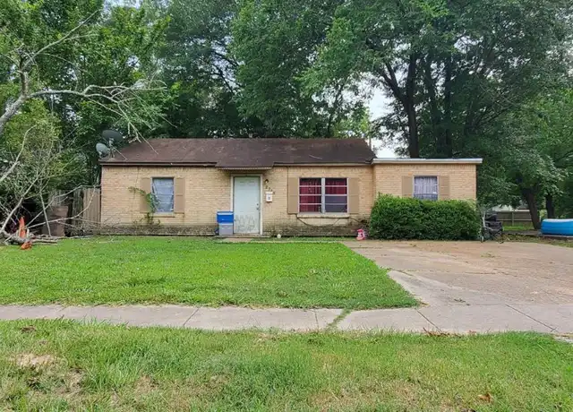 Property at 2745 Sunnybrook St, Shreveport, LA, 71108, 4 beds, 1 bath, [object Object]