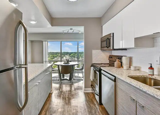 Property at CityView on Meridian - 3801 N Meridian St, Indianapolis, IN, 46208, 1 bed, 1 bath, [object Object]