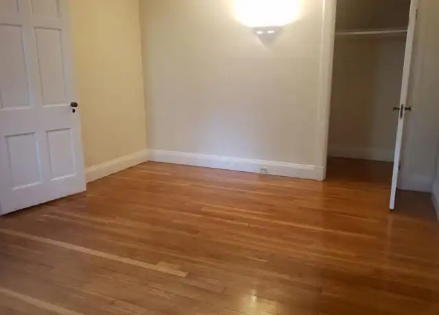 Property at 10 Forest St, Cambridge, MA, 02140, 1 bed, 1 bath, [object Object]