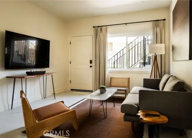 Property at 13025 Roselle Ave Unit 4, Hawthorne, CA, 90250, 2 beds, 1 bath, [object Object]