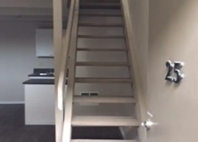 Property at 95 W 15th Ave Unit 25, Eugene, OR, 97401, 1 bed, 1 bath, [object Object]