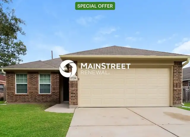 Property at 17239 Glen Oaks Dr, Conroe, TX, 77385, 4 beds, 2 baths, [object Object]