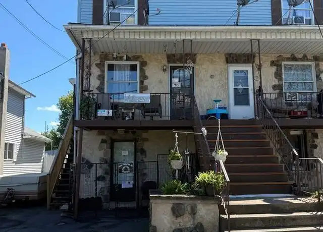 Property at 152 Elizabeth St, Pittston, PA, 18640, 2 beds, 1 bath, [object Object]