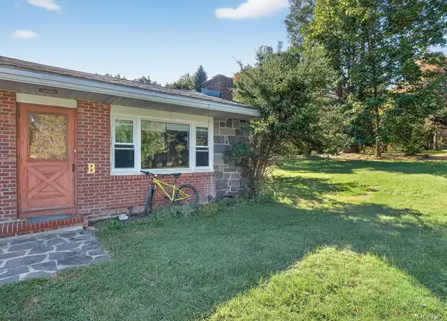 Property at 252 State Route 208, New Paltz, NY, 12561, 1 bed, 1 bath, [object Object]