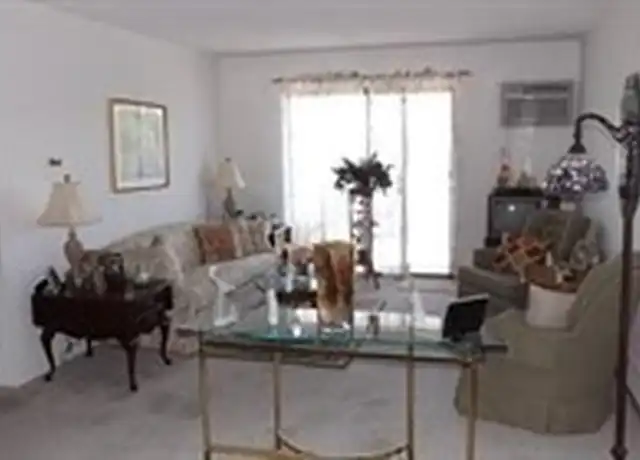 Property at 382 Massachusetts Ave Unit 702, Arlington, MA, 02474, 2 beds, 1 bath, [object Object]