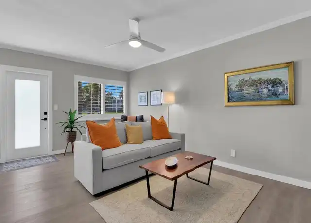 Property at 473 12th Ave S Unit B8, Naples, FL, 34102, 2 beds, 1 bath, [object Object]