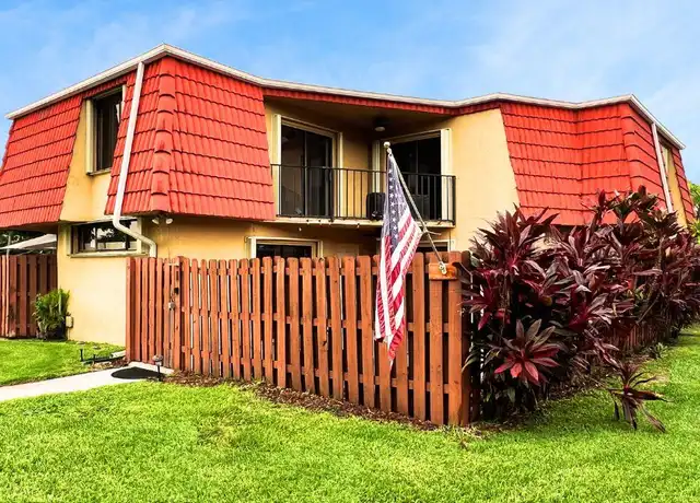 Property at 8134 Thames Blvd Unit D, Boca Raton, FL, 33433, 2 beds, 2.5 baths, [object Object]