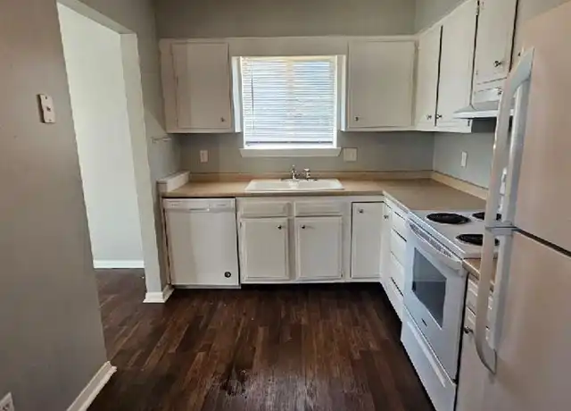 Property at 73 Manor Dr Unit 103, Eldridge, IA, 52748, 2 beds, 1 bath, [object Object]