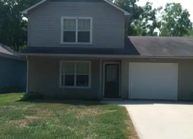 Property at 233 Elm St, Baldwin City, KS, 66006, 3 beds, 2 baths, [object Object]