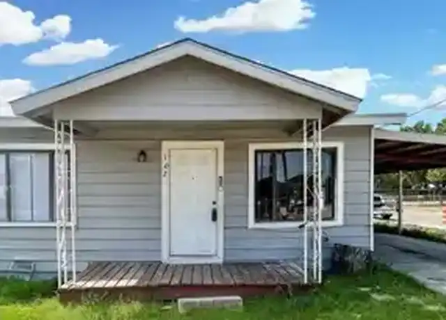 Property at 102 Smallwood Dr, San Antonio, TX, 78210, 3 beds, 1 bath, [object Object]