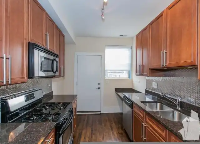 Property at 1851 W Cornelia Ave, Chicago, IL, 60657, 1 bed, 1 bath, [object Object]
