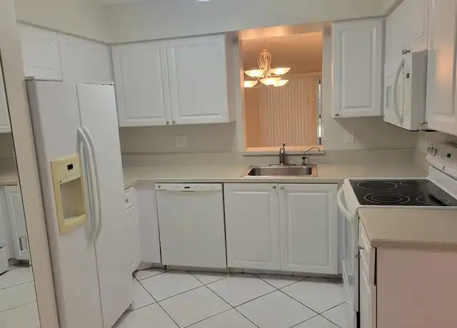 Property at 7301 Amberly Ln #102, Delray Beach, FL, 33446, 2 beds, 2 baths, [object Object]