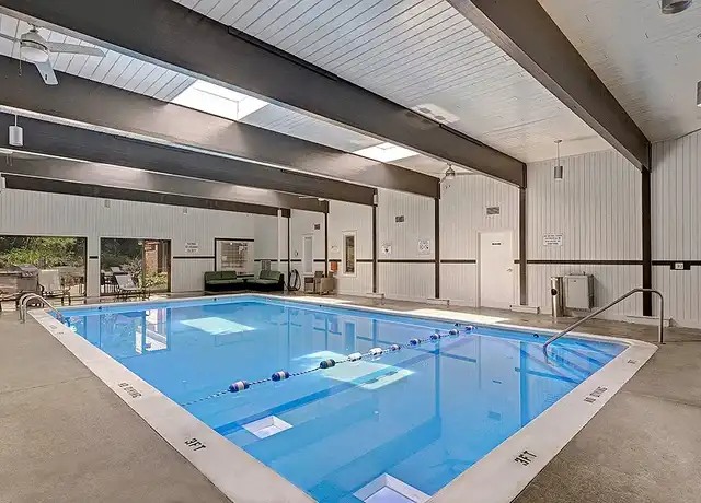 Property at Glen Oaks East Apartments - 2353 Oak Forest Ln SE, Grand Rapids, MI, 49546, 1 bed, 1 bath, [object Object]