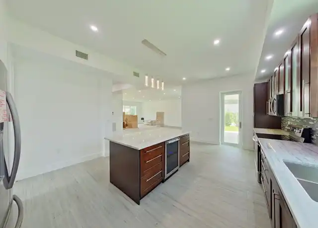 Property at 5487 Cimmeron Ct, Gulf Breeze, FL, 32563, 4 beds, 3.5 baths, [object Object]