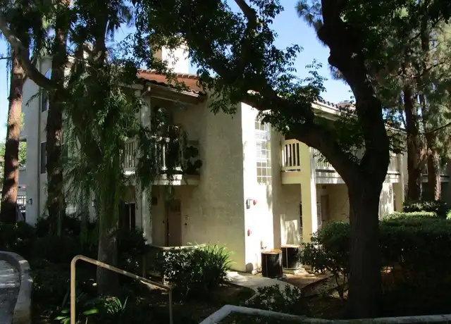 Property at 637 Indian Oak Ln #105, Oak Park, CA, 91377, 2 beds, 2.5 baths, [object Object]