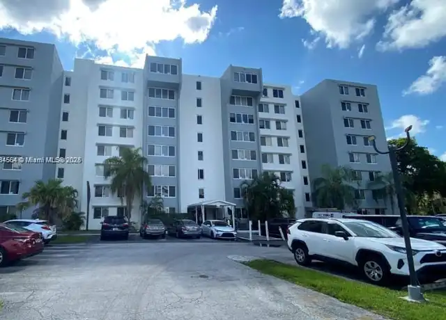 Property at 9143 SW 77th Ave Unit B802, Miami, FL, 33156, 3 beds, 2 baths, [object Object]